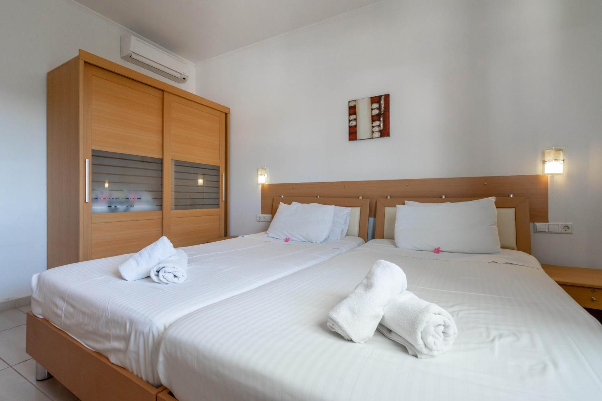 Raffaello Beach Faliraki Bilik gambar
